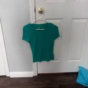 GAP Women's Vibrant Green/teel Short Sleeve Ribbed Top